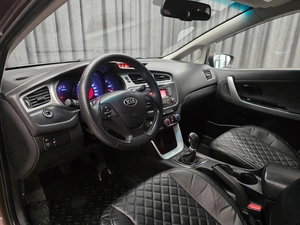 Хетчбэк Kia Ceed 2012 года, 645000 рублей, Красноярск