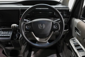 Минивэн Honda Stepwgn 2017 года, 2099000 рублей, Новокузнецк