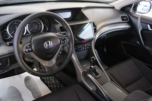 Седан Honda Accord 2008 года, 1269000 рублей, Омск