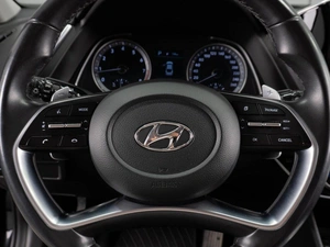 Седан Hyundai Sonata 2019 года, 2450000 рублей, Тюмень