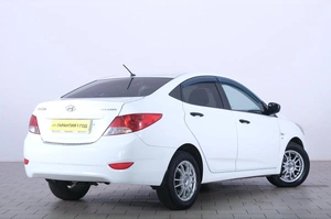 Седан Hyundai Solaris 2014 года, 819000 рублей, Омск