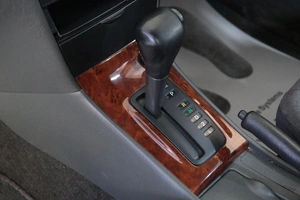 Седан Toyota Corolla 2002 года, 599000 рублей, Омск