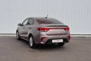 Седан Kia Rio 2019 года, 1450000 рублей, Брянск
