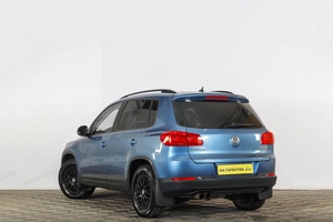Внедорожник Volkswagen Tiguan 2012 года, 1529000 рублей, Тюмень