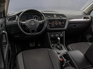 Внедорожник Volkswagen Tiguan 2018 года, 2470000 рублей, Краснодар