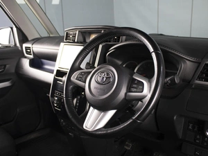 Хетчбэк Toyota Tank 2019 года, 1310000 рублей, Омск