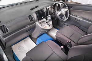 Минивэн Toyota Wish 2005 года, 699000 рублей, Томск