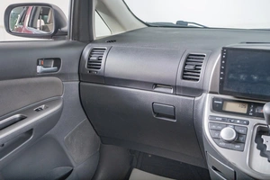 Минивэн Toyota Wish 2008 года, 999000 рублей, Томск