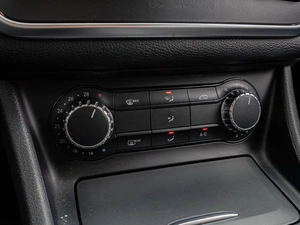 Внедорожник Mercedes-benz GLA-класс 2015 года, 1950000 рублей, Краснодар