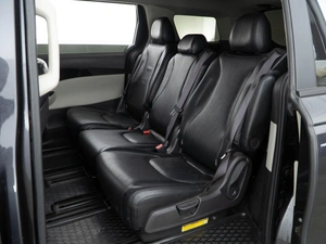 Минивэн Kia Carnival 2021 года, 3149999 рублей, Москва
