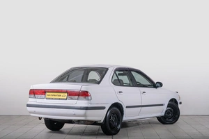 Седан Nissan Sunny 2000 года, 229000 рублей, Томск