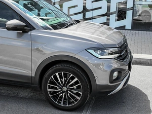 Внедорожник Volkswagen T-Cross 2020 года, 1519000 рублей, Волгоград
