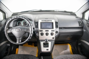 Минивэн Toyota Corolla Verso 2005 года, 559000 рублей, Пермь