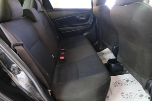 Хетчбэк Toyota Vitz 2018 года, 979000 рублей, Омск