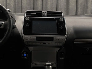 Внедорожник Toyota Land Cruiser Prado 2018 года, 5300000 рублей, Красноярск