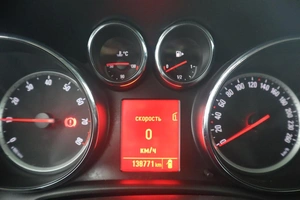 Седан Opel Astra 2013 года, 830000 рублей, Орёл