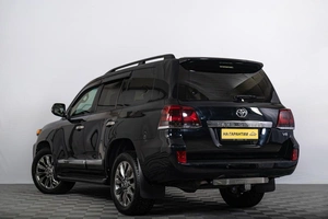 Внедорожник Toyota Land Cruiser 2012 года, 4499000 рублей, Томск
