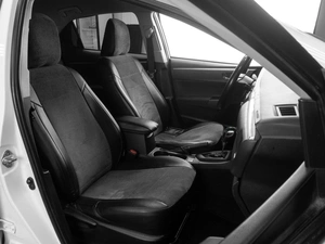 Седан Toyota Corolla 2015 года, 1339000 рублей, Тюмень