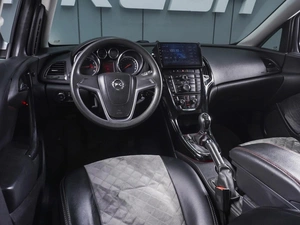 Хетчбэк Opel Astra 2014 года, 849000 рублей, Ростов-на-Дону