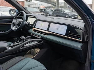 Внедорожник Geely Monjaro 2024 года, 3899000 рублей, Санкт-Петербург