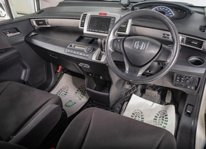 Минивэн Honda Freed 2011 года, 1179000 рублей, Томск