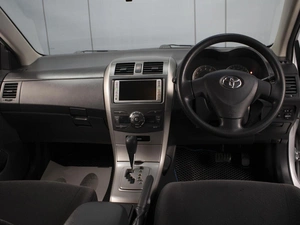 Универсал Toyota Corolla Fielder 2009 года, 850000 рублей, Омск