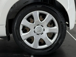 Хетчбэк Peugeot 107 2011 года, 435000 рублей, Красноярск