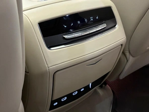 Внедорожник Cadillac Escalade 2022 года, 10500000 рублей, Павловская Слобода