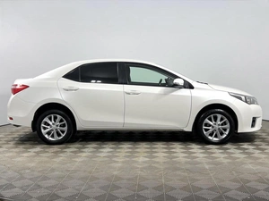 Седан Toyota Corolla 2014 года, 1045100 рублей, Казань