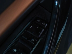 Седан ВАЗ (LADA) Vesta Cross 2023 года, 1499000 рублей, Воронеж