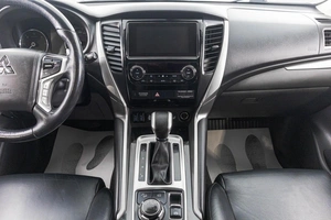 Внедорожник Mitsubishi Pajero Sport 2019 года, 2989000 рублей, Барнаул