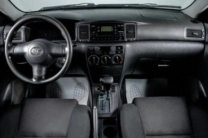 Хетчбэк Toyota Corolla 2006 года, 609000 рублей, Сургут
