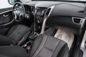 Хетчбэк Hyundai i30 2013 года, 849000 рублей, Красноярск