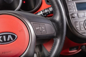 Хетчбэк Kia Soul 2012 года, 1199000 рублей, Томск