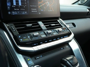 Внедорожник Toyota Land Cruiser 2021 года, 7799077 рублей, Москва