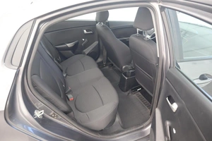 Седан Kia Rio 2015 года, 850000 рублей, Орёл