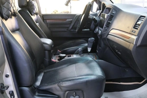 Внедорожник Mitsubishi Pajero 2007 года, 1799000 рублей, Омск