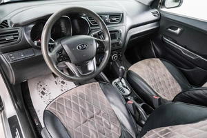 Седан Kia Rio 2013 года, 799000 рублей, Красноярск