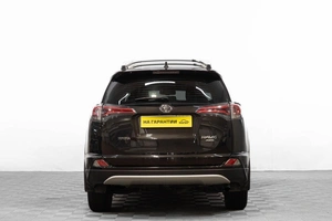 Внедорожник Toyota RAV4 2016 года, 2399000 рублей, Барнаул