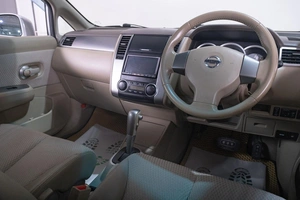 Хетчбэк Nissan Tiida 2010 года, 779000 рублей, Томск