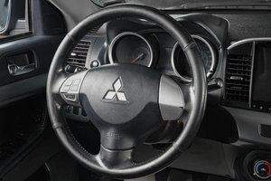 Седан Mitsubishi Lancer 2011 года, 949000 рублей, Тюмень