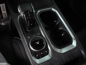 Внедорожник JAECOO J7 2023 года, 2449000 рублей, Красный Пахарь