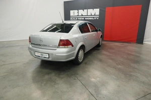 Седан Opel Astra 2012 года, 1050000 рублей, Курск