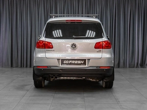 Внедорожник Volkswagen Tiguan 2012 года, 1299000 рублей, Тюмень