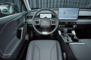 Внедорожник Toyota RAV4 2026 года, 4099000 рублей, Красноярск