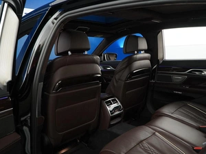 Седан BMW 7 серия 2016 года, 3999077 рублей, Москва