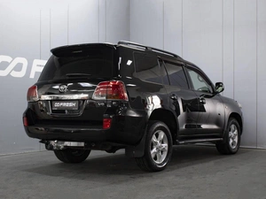 Внедорожник Toyota Land Cruiser 2008 года, 3290000 рублей, Омск