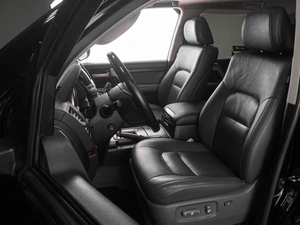 Внедорожник Toyota Land Cruiser 2010 года, 4200000 рублей, Тюмень