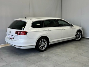 Седан Volkswagen Passat 2015 года, 1648000 рублей, Красноярск