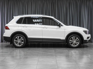 Внедорожник Volkswagen Tiguan 2019 года, 2599000 рублей, Тюмень